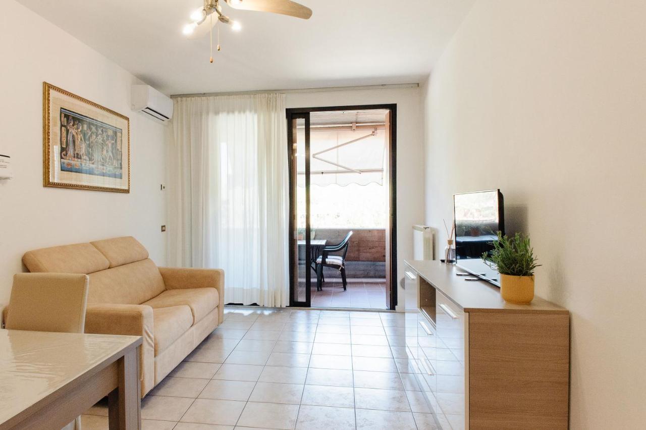 Appartamento Afrodite Desenzano del Garda Exteriör bild
