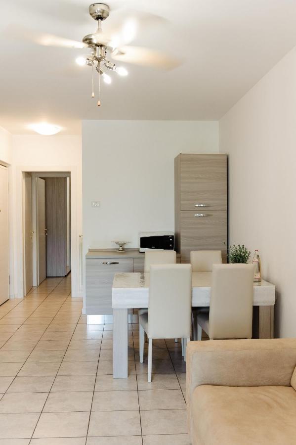Appartamento Afrodite Desenzano del Garda Exteriör bild