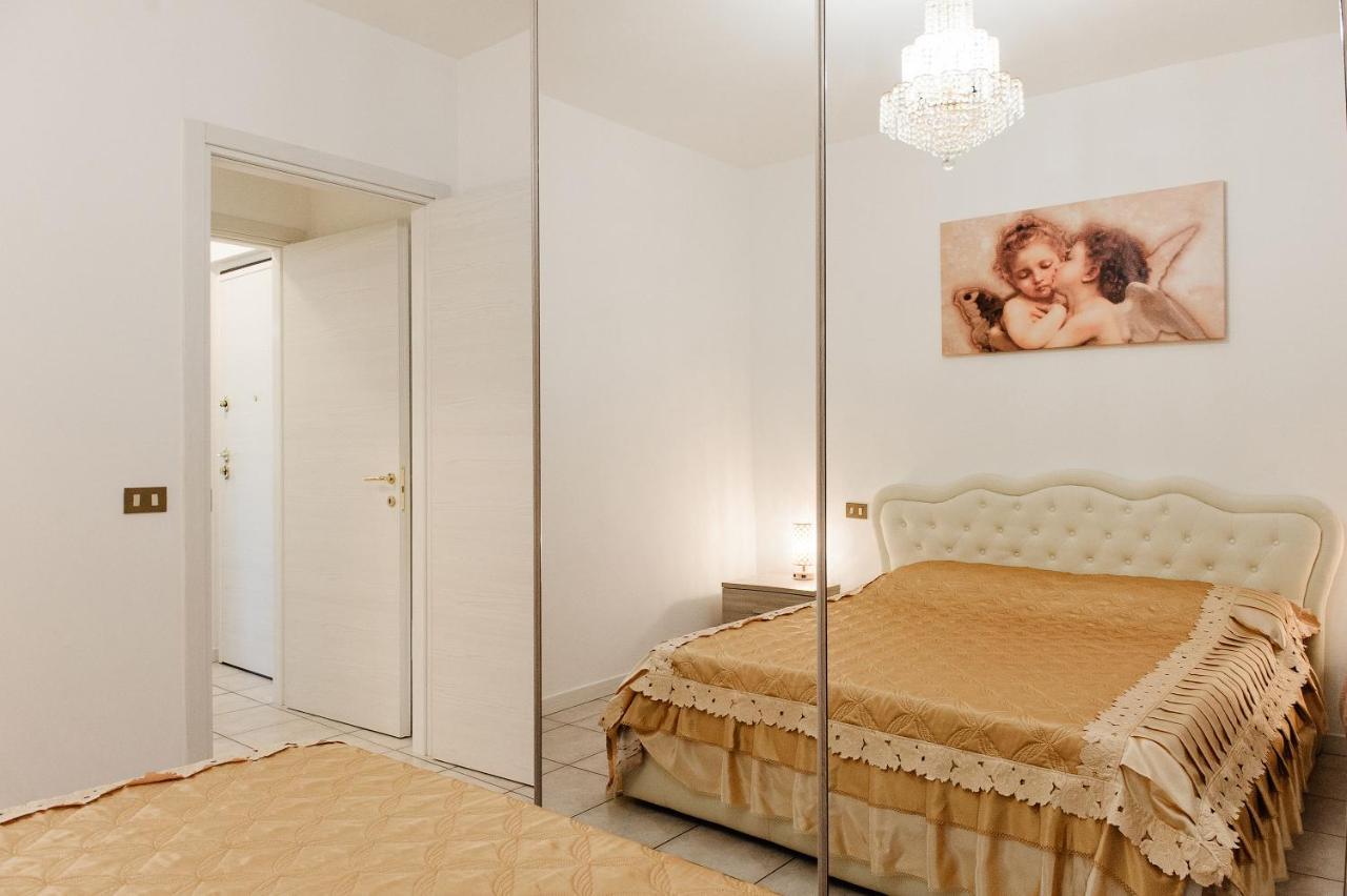 Appartamento Afrodite Desenzano del Garda Exteriör bild